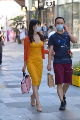 性感韵味的包臀裙**