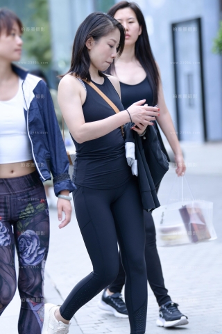 【小默赛帖】★黑色紧身美女★