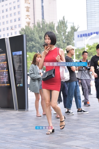 【街拍之魂赛帖】绯红玫瑰