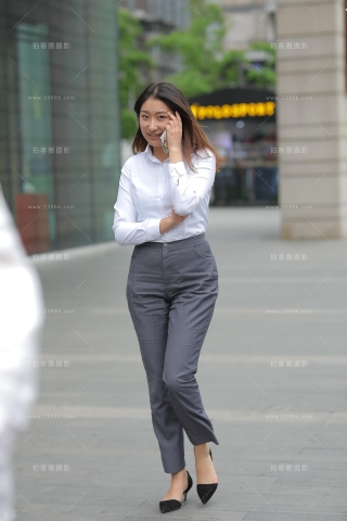 【凯恩赛贴】下班途中偶遇公司女白领