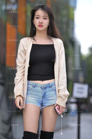 【红石赛帖】漂亮热裤长腿美女