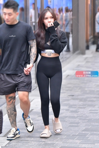 ★细腰紧致瑜伽裤美女