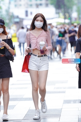 【凯恩赛贴】热裤长腿小妹