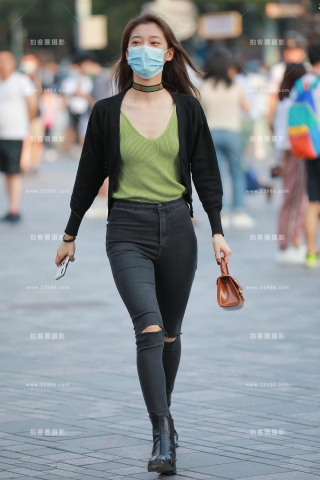 牛仔裤漂亮小姐姐