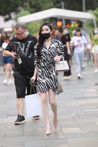 白天到黑夜，美腿高跟美女