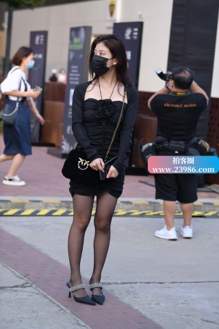 街拍性感的黑色裙女神