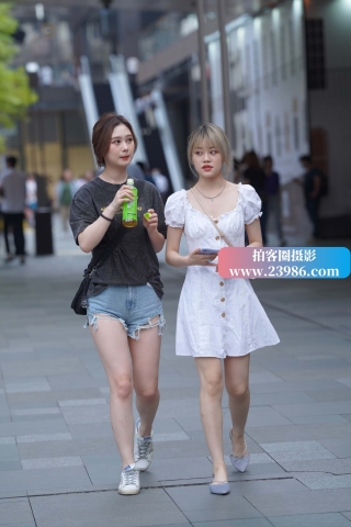 紧身 热牛小姐姐青春气息满满