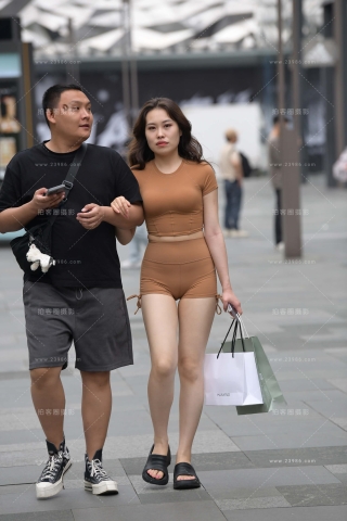 韵味~饱满的紧身裤套装