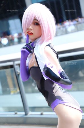 白毛巾coser