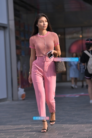 【街拍之魂赛帖】时尚粉色系